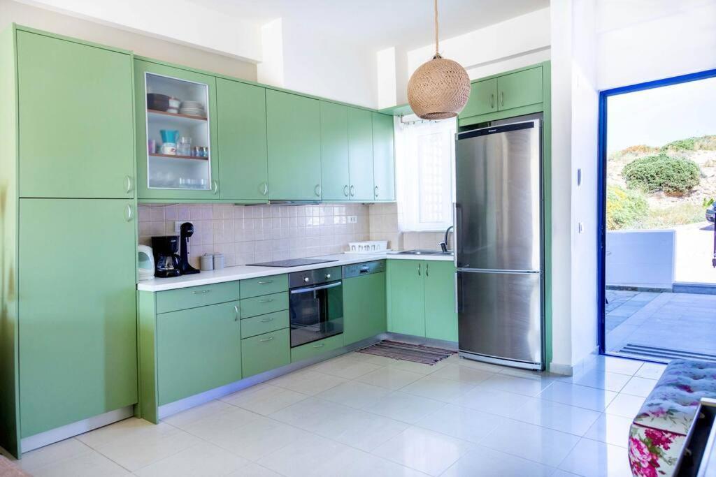 Lux House In A Private Area Apartment Heraklion  ภายนอก รูปภาพ