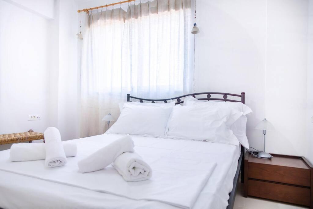 Lux House In A Private Area Apartment Heraklion  ภายนอก รูปภาพ