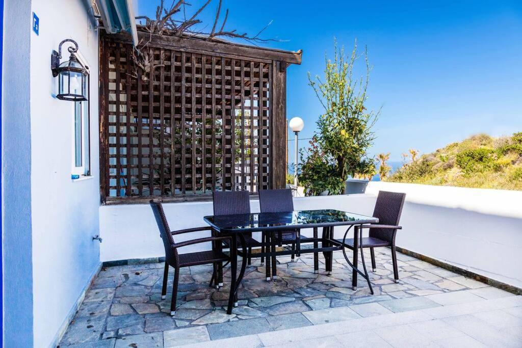 Lux House In A Private Area Apartment Heraklion  ภายนอก รูปภาพ
