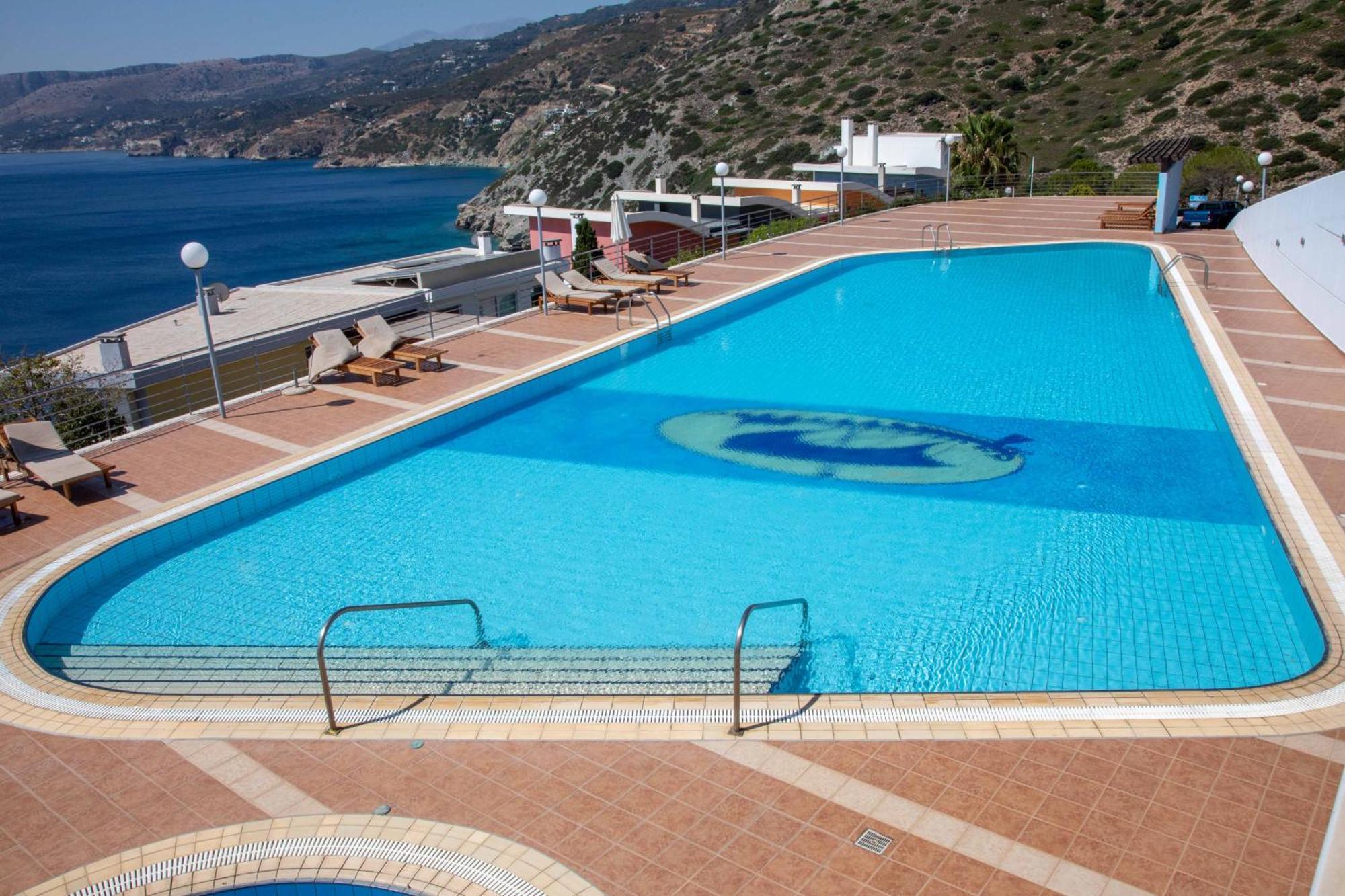 Lux House In A Private Area Apartment Heraklion  ภายนอก รูปภาพ